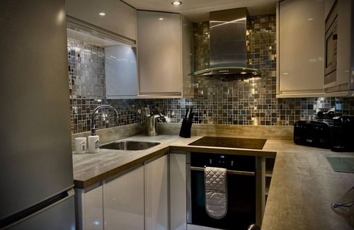 Lytham St. Anne's Apartment | Sandpearl Suite