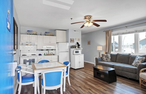 South End Condo | Sandpeddler Suite 207 W/Queen Bed