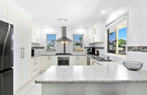 Traviston House | Sandpiper- Close to the beach - 4 bedrms - 2 baths 2 sleeps 6 - WiFi - Linen