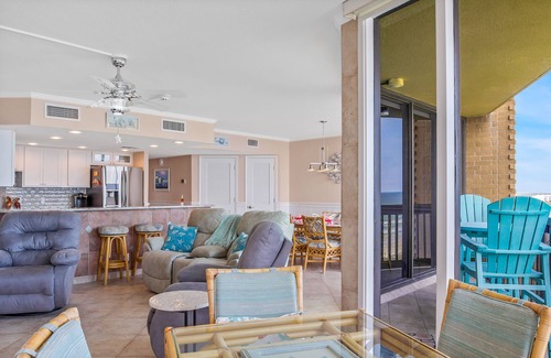 Port Aransas Condo | Sandpiper Condominiums 904L, Panoramic Gulf Views w/direct access to Mustang Island/Port A beaches.