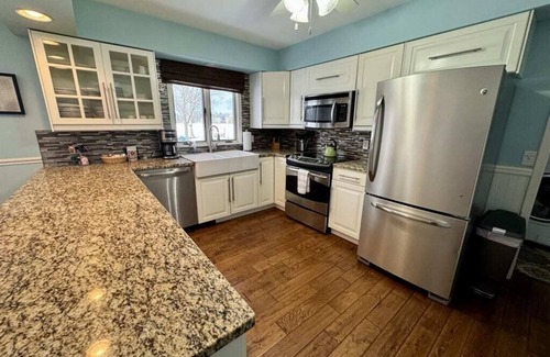 Lewiston House | Sandpiper Cottage Sum