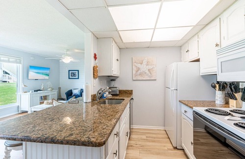 Holiday Isle Apartment | Sandpiper Cove Unit 1038