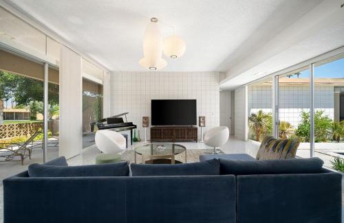 Palm Desert House | Sandpiper Empress Private Spa & Garage