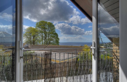 Lyme Regis House | SANDPIPER, family friendly, country holiday cottage in Lyme Regis