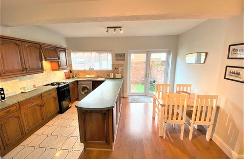 Newbiggin-by-the-Sea House | Sandpiper - sea views and seconds from the beach