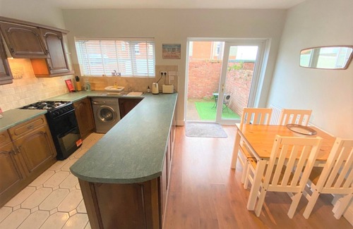 Newbiggin-by-the-Sea House | Sandpiper - sea views and seconds from the beach