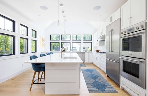 Silver Beach House | Sandpoint by Rove Travel Modern 5BR Family Home with Pool