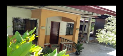 Oslob House | Sandra's holiday house