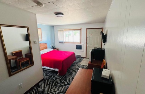 Boscobel Hotel | SANDS MOTEL