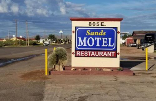 Van Horn Hotel | Sands Motel