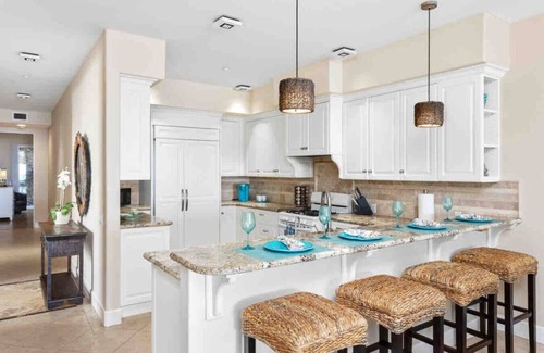 Townsite House | Sands, Oceanfront ,Ocean View Walk to Restaurants