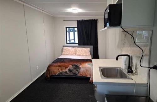 Waiuku Other | Sandspit Beach Motor Camp