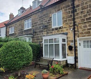 Marske-by-the-Sea House | Sandstone Cottage