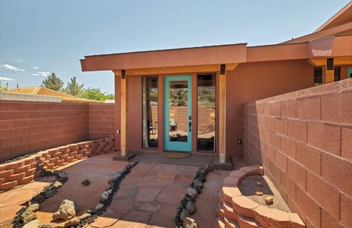 Virgin Apartment | Sandstone Studio w/Private Courtyard, 20 minutes from Zion