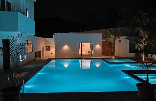 Udaipur Villa | Sandstone Villa, Udaipur by Ebony Stays | Boutique 5BHK Villa with Scenic Views