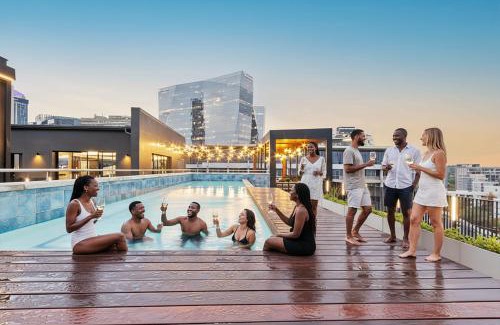 Sandown Apartment | Sandton City Splendid Apartment 009 Power & Water Backup