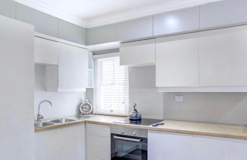 Sandown Apartment | Sandton Cozy Apartment