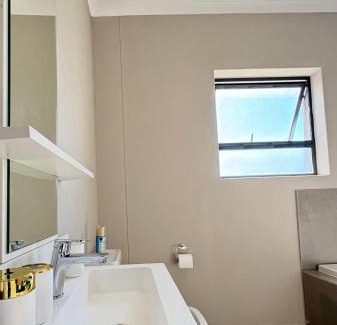 Greater Johannesburg Metropolitan Area Apartment | Sandton Nest