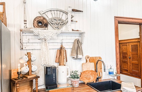 Sandusky House | Sandusky's Original Luxury Bachelorette Mansion