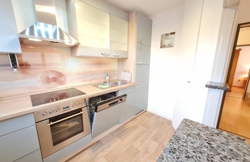 Fohr Apartment | Sandwall 60, Whg. Wattwurm - Apartment Wattwurm - close to the beach, with a view of the mill