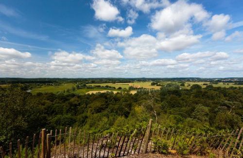 New Forest District Resort | Sandy Balls Holiday Village