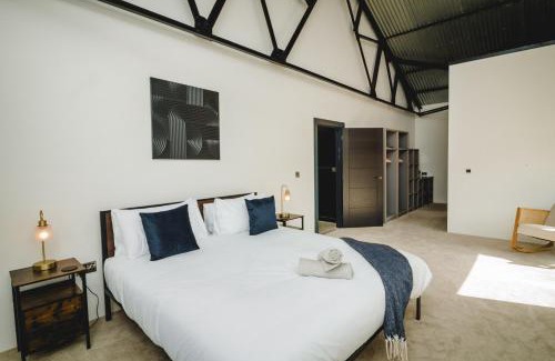 Tunstead House | Sandy Barn *BRAND NEW* Barn Conversion