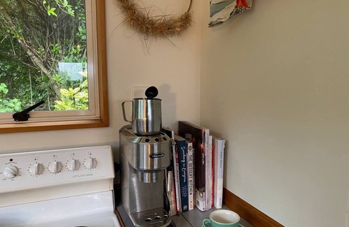 Saint Omer House | Sandy Bay Holiday Home, Kenepuru Sound