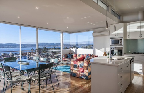 Sandy Bay House | Sandy Bay Sensation