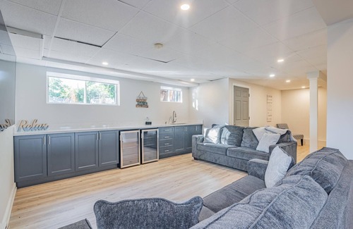 Tay Cottage | Sandy Beach/Boating/Swimming/Hot Tub/Marina/Trails