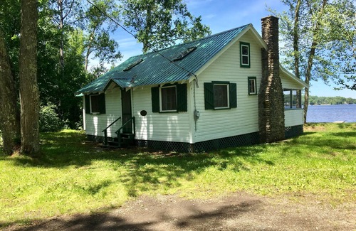 Derby Center Cottage | Sandy Beach Cottages in Northeast Kingdom, Vermont