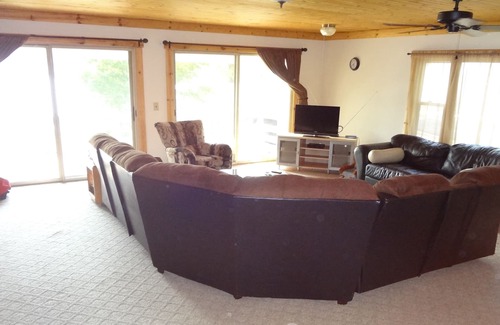 Hastings House | Sandy Beach Front is Waiting for You to Enjoy!