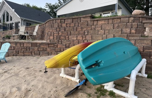 Gladwin House | Sandy beach front LAke House