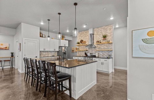 Hurricane House | Sandy Bottoms West - Brand New Pool & Spa