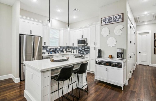 Surfside Beach House | Sandy Cheeks Surfside