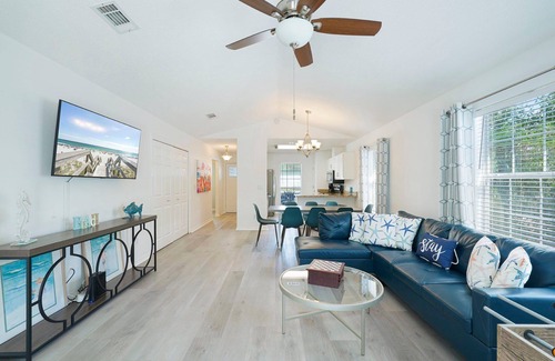 Gulfview Heights House | Sandy Daze - Vacation Rental on 30A Close to the Beach with Hot Tub