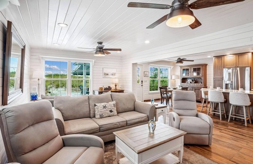 Redington Shores House | Sandy Dunes - Gorgeous Home with the beach as your back yard!