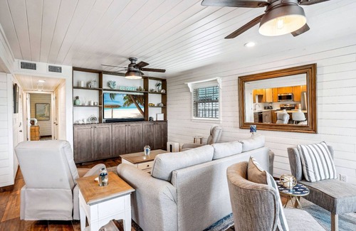Redington Shores House | Sandy Dunes - Gorgeous Home with the beach as your back yard!