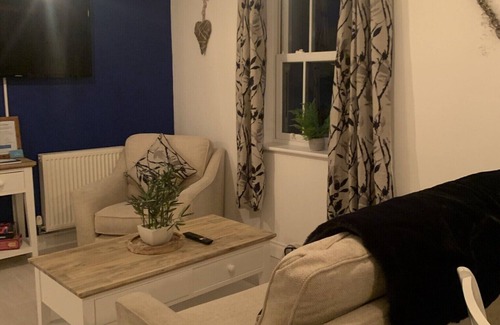 Filey Apartment | Sandy Feet 1st floor apartment with open plan living on The Bay, Filey