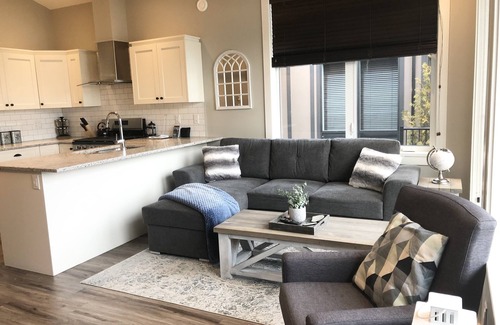 Port Renfrew Cottage | Sandy Feet Retreat- Port Renfrew