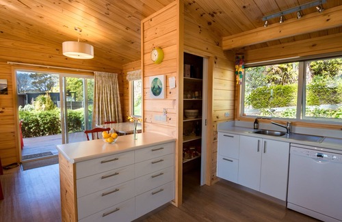 Marahau House | Sandy Feet Retreat - Marahau Holiday Home