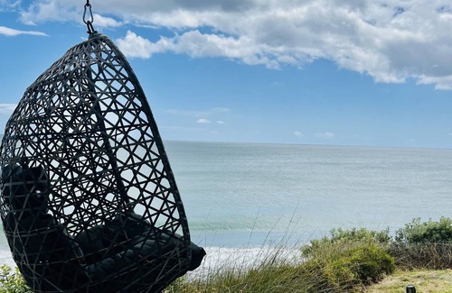 Pukehina House | Sandy Feet Retreat