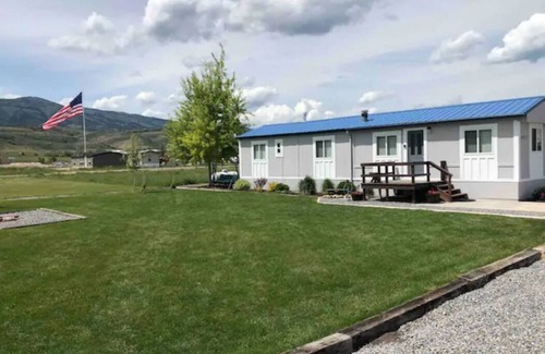 Garden City House | Sandy Foot Retreat in Heart of Garden City Boat parking & huge yard #013201