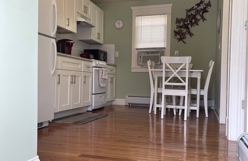 Highlands Cottage | Sandy Hook Private Beach Front Cottages