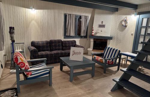 gmina Ludwin House | Sandy House