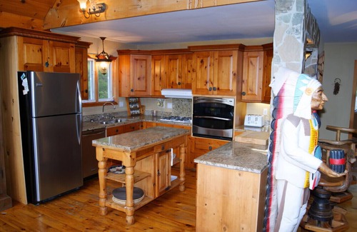 Trent Lakes House | Sandy Lake Chalet Getaway