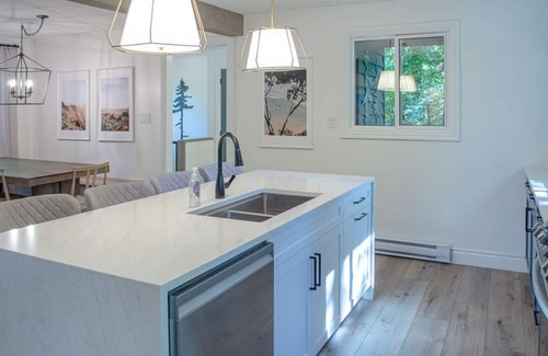Trent Lakes Cottage | Sandy Pines - 4 beds, 2 baths in Trent Lakes, ON