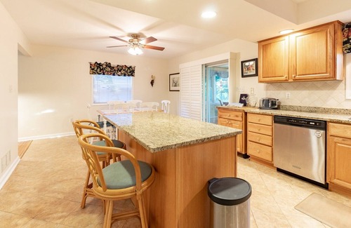 Ocean Pines House | Sandy Pines Retreat - 3 Bedrooms, 2 Bathrooms, Sleeps 10-Non Group Rental