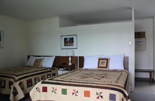 Long Lake Hotel | Sandy Point Motel