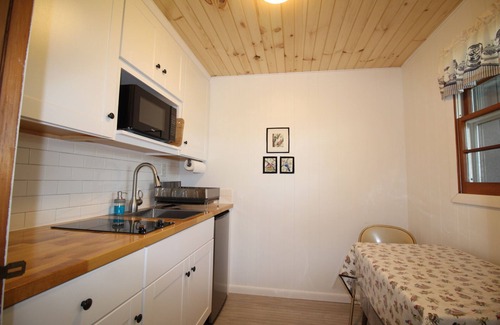 Long Lake Hotel | Sandy Point Motel