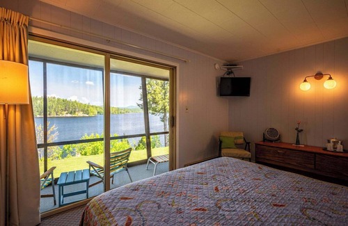 Long Lake Hotel | Sandy Point Motel